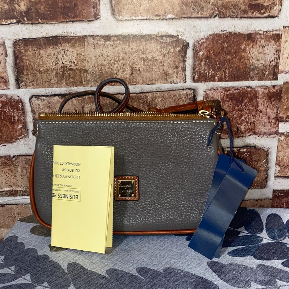 Dooney & Bourke Nwt Lexi crossbody Elephant gray